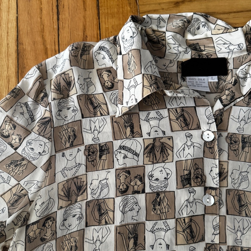 Vintage silk shirt with fashion detail